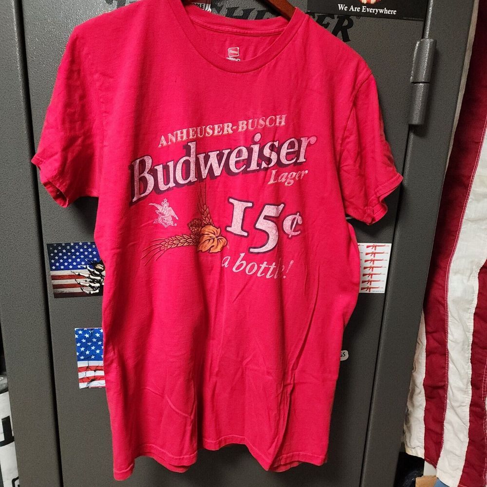 Budweiser T-Shirt Men's‎ Size Large Red *King of Beers* Short Sleeve Round Neck